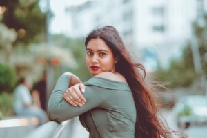 outdoor-portrait-of-woman-with-long-hair