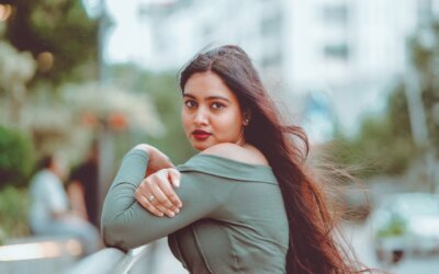 How Self-Esteem Shapes Interpersonal Dynamics and Communication